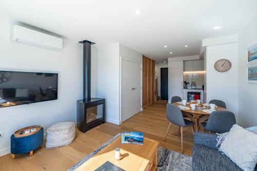Modern Warm & Cosy Townhouse - 5 min to Wānaka (Modern Warm & Cosy Townhouse - 5 min to Wanaka) in 亞伯特鎮