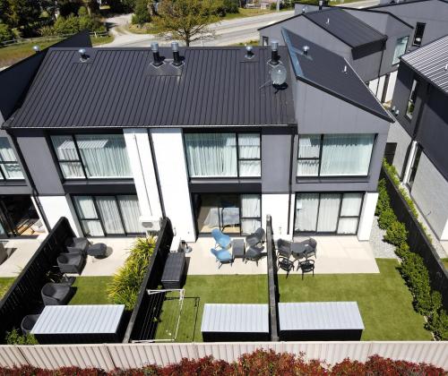 外觀, Modern Warm & Cosy Townhouse - 5 min to Wānaka (Modern Warm & Cosy Townhouse - 5 min to Wanaka) in 亞伯特鎮