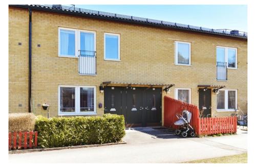 Trevlig boende i södra Visby – khách sạn tại Grabo