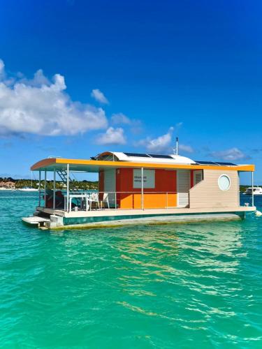 Lagoon Lodge Caraibes -Lodge flottant sur lagon avec vue mer in セント フランコイス