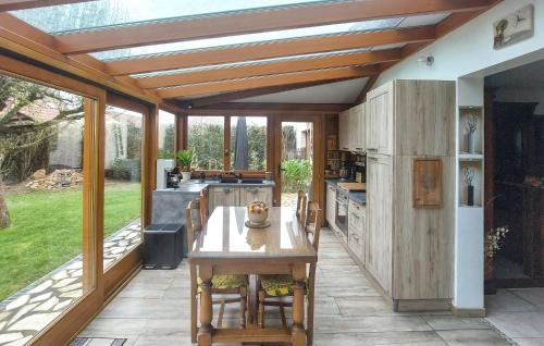 кухня, Stunning Home In Compans With Sauna in Грессі