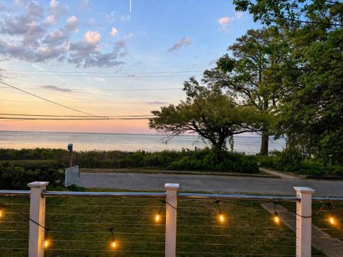 The Red Sandal Retreat at Long Beach