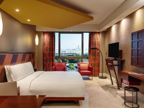 room detail thumbnail 1