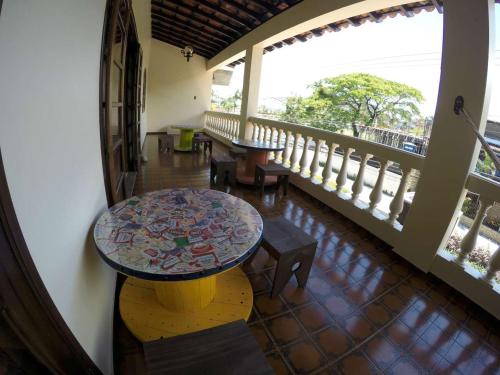 陽台/露台, Le Monde Hostel - Suites e Camas in 安哥拉多斯黑斯