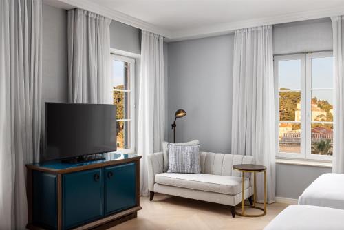 room detail thumbnail 1