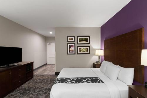 La Quinta by Wyndham Baton Rouge Denham Springs - image 41