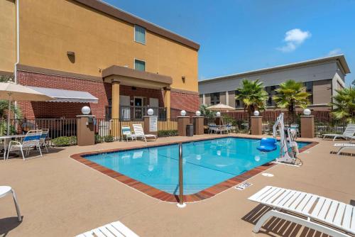 Comfort Suites Biloxi/Ocean Springs - image 16