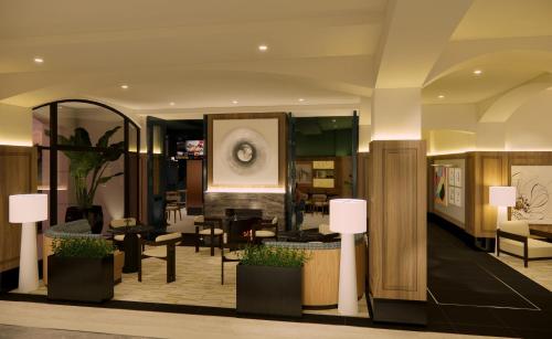 North Vancouver Hotels