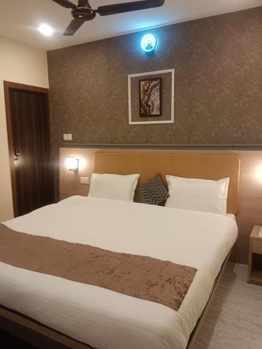 Hotel Tropical Inn near Downtown – khách sạn tại Bormotoria