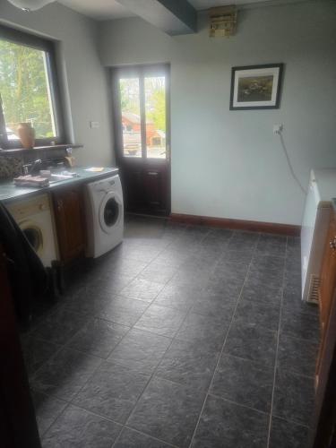 4-bedroom home in country for Ryder Cup visitors in Broadford