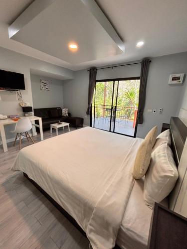Baansuan Suksangob Farm Stay in Yan Ta Khao