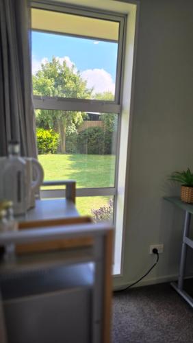Great Price for Master Ensuite with Garden View in Rolleston