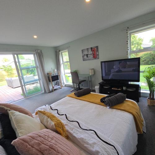 Great Price for Master Ensuite with Garden View in Rolleston