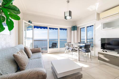 MYN3 - Beautiful modern 2BDR apartment, with sea view