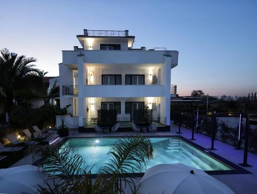 Viroga Suite Apartments - Castel Volturno