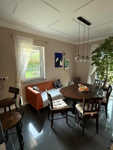 Iekārtas, Modern Eco-friendly house with terrace, garden and carport in Braunweiler