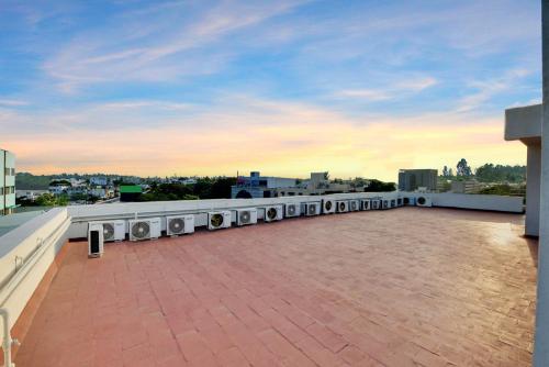 AVM Comfort Inn Nr Omni Bus Stand, Gandhipuram photo 5