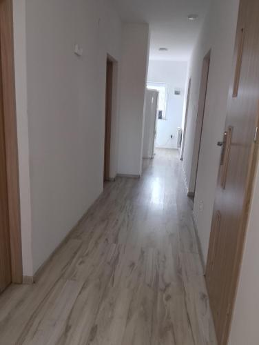 Hostel Pod Lasem in Сочазев