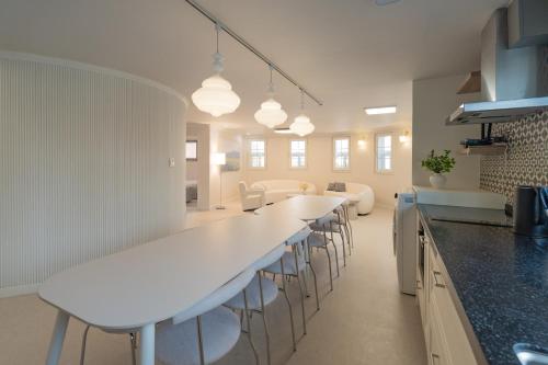 House of Space Up to 21 people 5 minutes from Banwoldang Station 11 beds 210 sq ft 3 bathrooms Ideal 사진 7