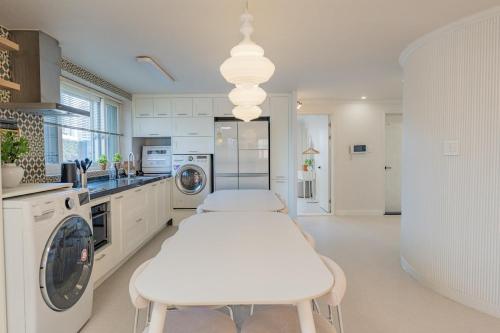 House of Space Up to 21 people 5 minutes from Banwoldang Station 11 beds 210 sq ft 3 bathrooms Ideal 사진 3