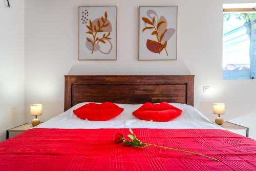 Love Room Secrets Partages in Sainte Rose