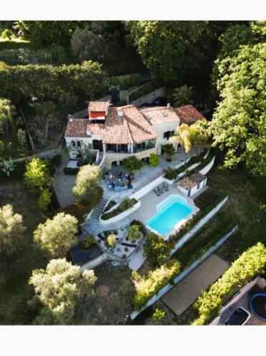 Luxury Villa and Panoramic View in Spéracèdes