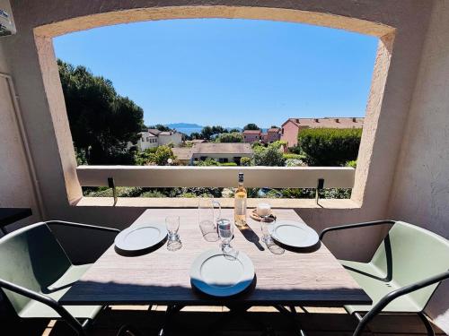 Appartement Pépite avec terrasse vue mer - Location saisonnière - Bandol