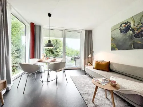 Blueberry Living - Design-Apartments am Starnberger See, Natur & Erholung, Privatparkplatz, nur 400 m zum See in Tutzing, Deutschland