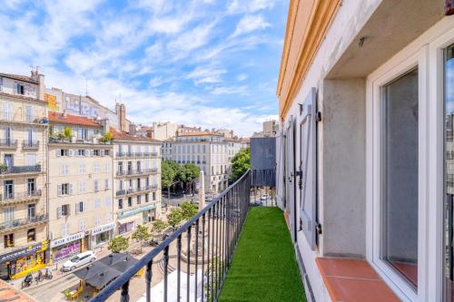 T4 avec Terrasse et balcon à 7 min à pied Gare St-Charles