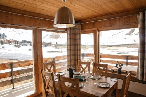 Appartement 4 etoiles Tignes vue lac et montagne, 8 pers Chalet Gypaetus in ティニュ