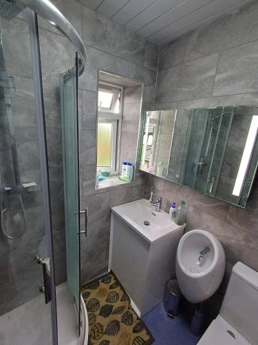 Double Spacious Room near CBS Arena in CV6 4DF Two Guests - Barnacle