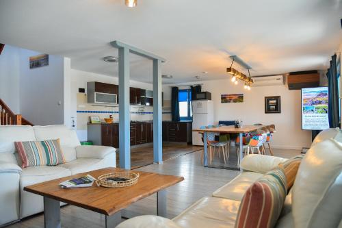 Pike Inn Bucătărie Autentică & Cazare cu Farmec (Pike Inn Bucatarie Autentica & Cazare cu Farmec) in Dunavăţu De Sus