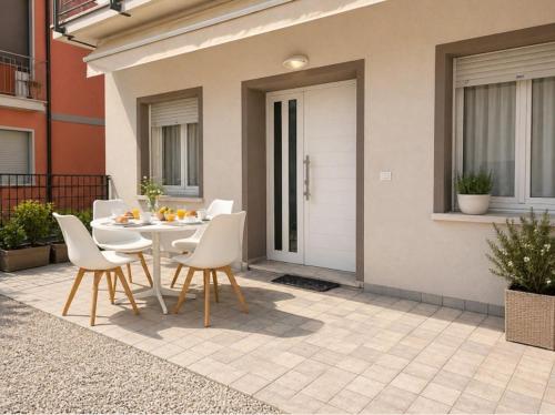 Casa Michela - Trilocale Deluxe con terrazza privata by Agenzia Cocal