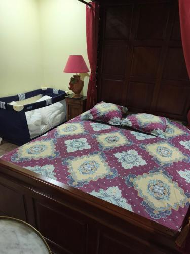 1 queen bed, 2 twin beds