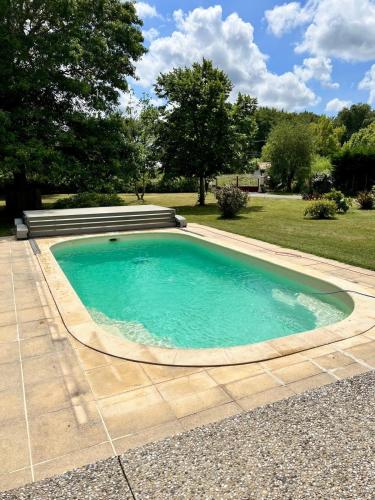 Peldbaseins, Exceptionnelle maison familiale avec piscine in Vensac