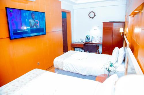 BWAMI DUBAI Hotel in Kigoma