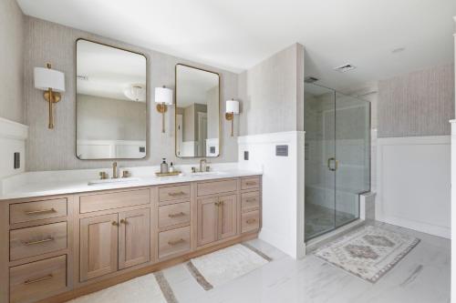 Luxury Coastal Retreat KBK - image 10