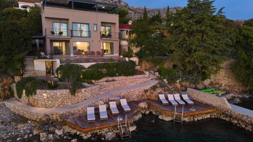 Iekārtas, Villa Hemingway beachfront by Villas Guide in Baške Oštarije