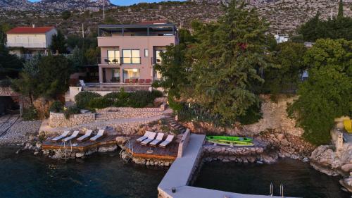 Viesnīcas āriene, Villa Hemingway beachfront by Villas Guide in Baške Oštarije
