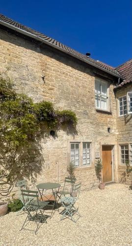 Exterior view, The Snug - cosy cottage in a great location in Holt (Wiltshire)