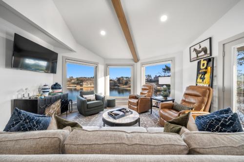 Lake Hamilton Lakefront Retreat – khách sạn tại Hồ Hamilton