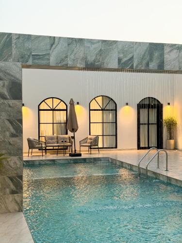 Lava & Luna chalets in Al Hambar