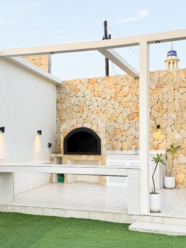 Lava & Luna chalets in Al Hambar
