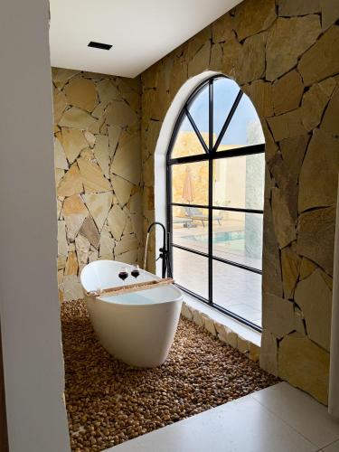 Lava & Luna chalets in Al Hambar