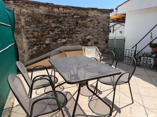 HOST4U - AGRITURISMO Il Geco IV, Appartamento con Terrazza, Civezza