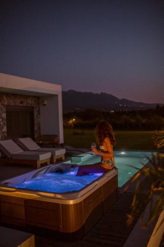 Aphrodite Luxury Villas & Suites-Private Heated Pool & Jacuzzi 5
