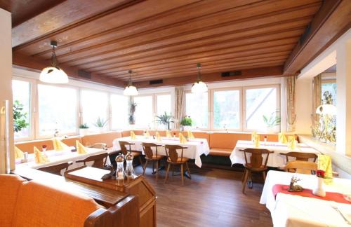 Hotel Wasserfall - Oberndorf