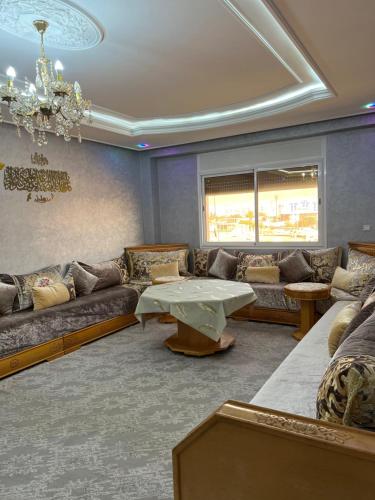 ELFA APPARTEMENTS Familiaux in 엘 마시라