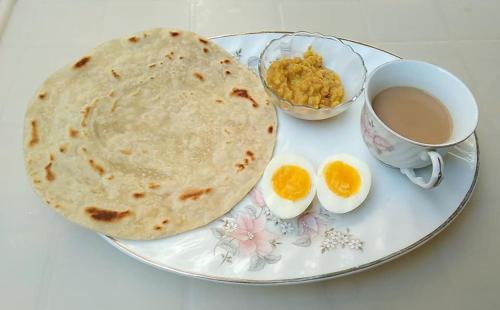 Food and beverages, Hotel Araamish in Peshawar
