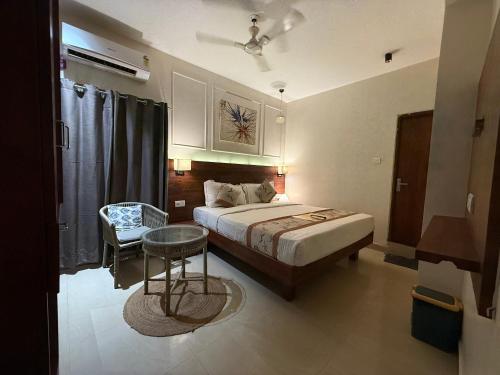 RJ14 Accommodations at Baga Beach, Baga